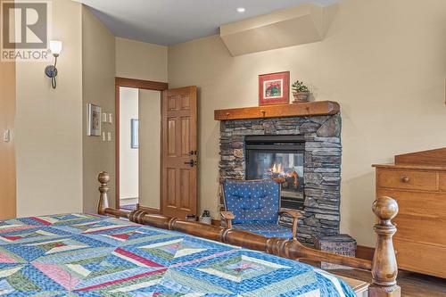 1403 Deer Ridge Road, Golden, BC - Indoor With Fireplace