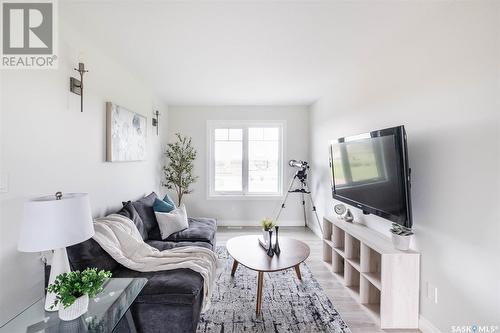 156 Jameson Crescent, Edenwold Rm No. 158, SK - Indoor Photo Showing Living Room