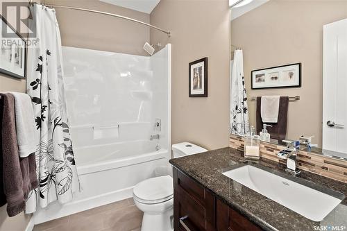 115 Johns Road, Saskatoon, SK - Indoor Photo Showing Bathroom