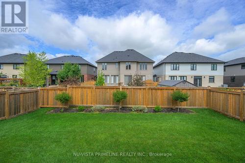 928 Zaifman Circle, London, ON - Outdoor With Backyard