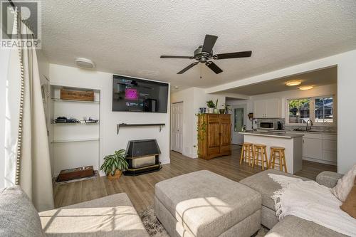 6061 Birchwood Crescent, Prince George, BC - Indoor Photo Showing Living Room With Fireplace