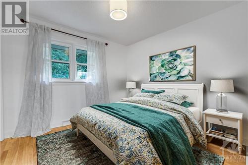 1036 Pinewood Crescent, Ottawa, ON - Indoor Photo Showing Bedroom