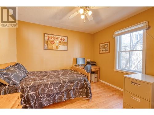 1967 Abbott Street, Kelowna, BC - Indoor Photo Showing Bedroom