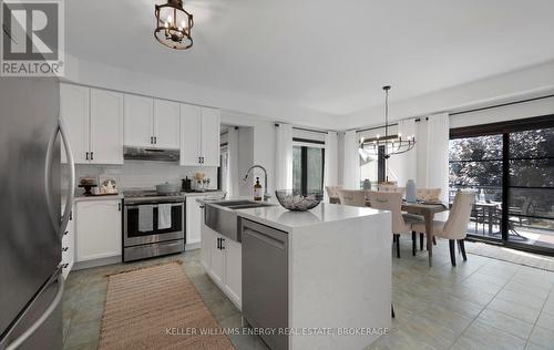 1486 Greenvalley Trail, Oshawa (Taunton), ON - Indoor Photo Showing Kitchen With Upgraded Kitchen