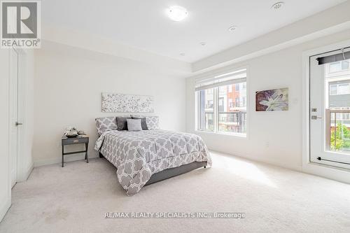 121 William Duncan Road, Toronto (Downsview-Roding-Cfb), ON - Indoor Photo Showing Bedroom