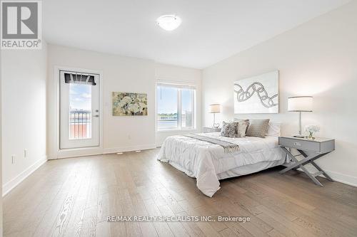 121 William Duncan Road, Toronto (Downsview-Roding-Cfb), ON - Indoor Photo Showing Bedroom