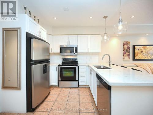 1142 Tupper Drive, Milton (Clarke), ON - Indoor Photo Showing Kitchen With Stainless Steel Kitchen With Upgraded Kitchen