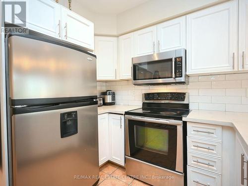 1142 Tupper Drive, Milton (Clarke), ON - Indoor Photo Showing Kitchen With Stainless Steel Kitchen