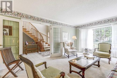 1301 Mapleridge Crescent, Oakville (Glen Abbey), ON - Indoor Photo Showing Living Room