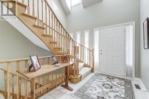 1301 Mapleridge Crescent, Oakville, ON - Indoor Photo Showing Other Room