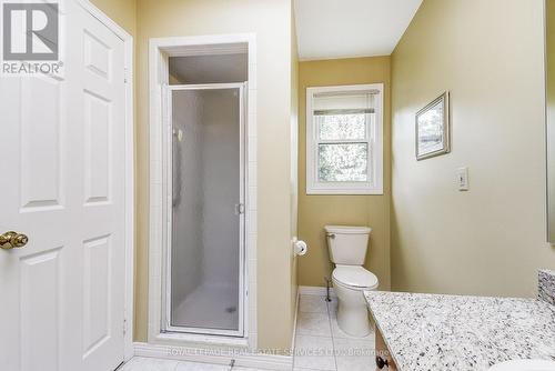 1301 Mapleridge Crescent, Oakville, ON - Indoor Photo Showing Bathroom