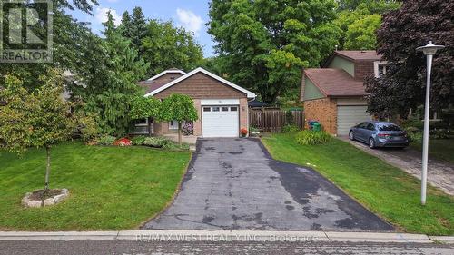 34 Lorraine Crescent, Brampton (Westgate), ON - Outdoor