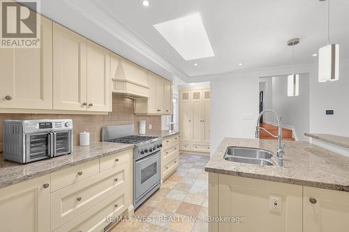 34 Lorraine Crescent, Brampton (Westgate), ON - Indoor Photo Showing Kitchen With Double Sink