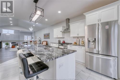 51 Kingsbridge Drive, Amherstburg, ON - Indoor Photo Showing Kitchen With Upgraded Kitchen