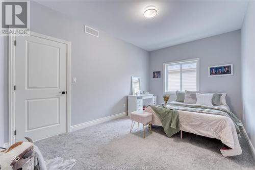 51 Kingsbridge Drive, Amherstburg, ON - Indoor Photo Showing Bedroom