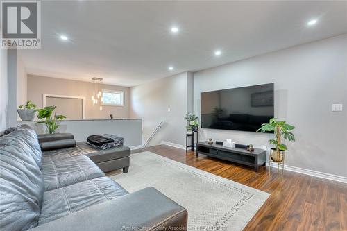 2475 Maitland, Windsor, ON - Indoor Photo Showing Living Room