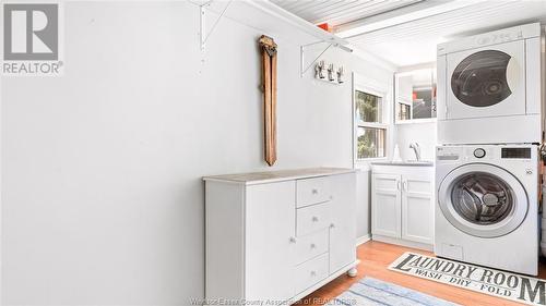 793 Valentino Drive, Lakeshore, ON - Indoor Photo Showing Laundry Room