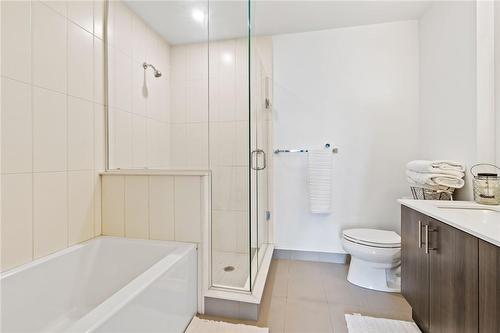 550 North Service Road|Unit #508, Grimsby, ON - Indoor Photo Showing Bathroom