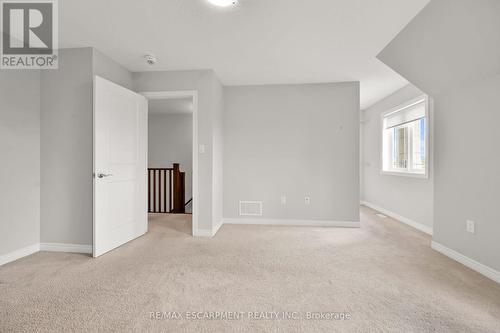 34 Carmel Drive, Hamilton (Sheldon), ON - Indoor Photo Showing Other Room