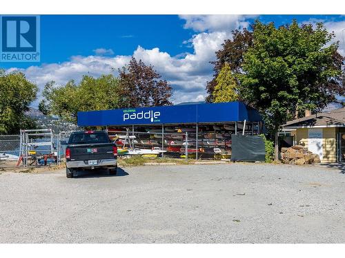 2901 Abbott Street Unit# 401, Kelowna, BC - Outdoor