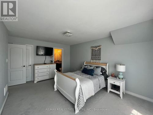 821 O'Reilly Crescent, Shelburne, ON - Indoor Photo Showing Bedroom