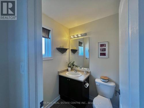 821 O'Reilly Crescent, Shelburne, ON - Indoor Photo Showing Bathroom