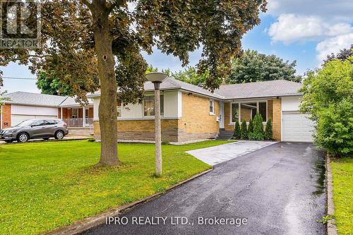 14 Burke Street, Toronto (Newtonbrook West), ON - Outdoor With Facade