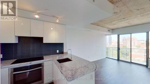 1003 - 60 Colborne Street, Toronto, ON - Indoor Photo Showing Kitchen