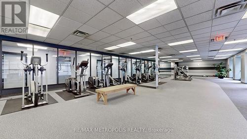 810 - 7 Carlton Street, Toronto, ON - Indoor Photo Showing Gym Room