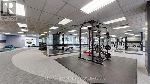 810 - 7 Carlton Street, Toronto, ON - Indoor Photo Showing Gym Room