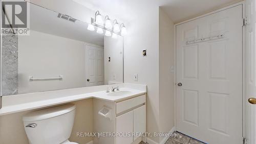 810 - 7 Carlton Street, Toronto, ON - Indoor Photo Showing Bathroom