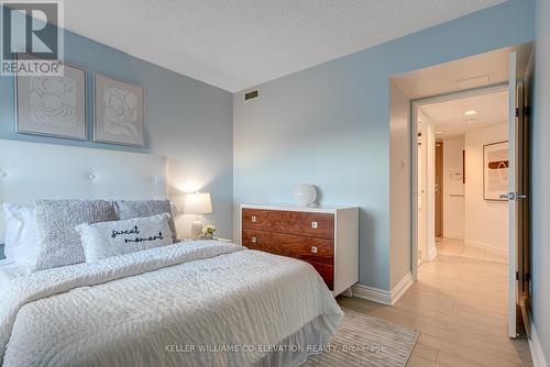 705 - 97 Lawton Boulevard, Toronto (Yonge-St. Clair), ON - Indoor Photo Showing Bedroom