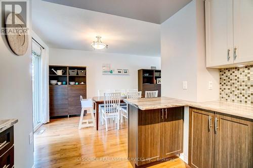 1552 Bourcier Drive, Ottawa (Cumberland), ON - Indoor Photo Showing Kitchen