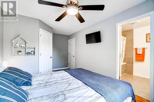 1552 Bourcier Drive, Ottawa (Cumberland), ON - Indoor Photo Showing Bedroom