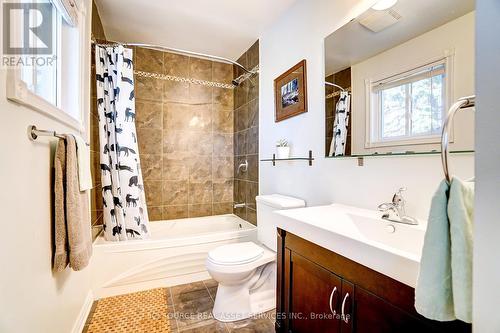 1552 Bourcier Drive, Ottawa (Cumberland), ON - Indoor Photo Showing Bathroom