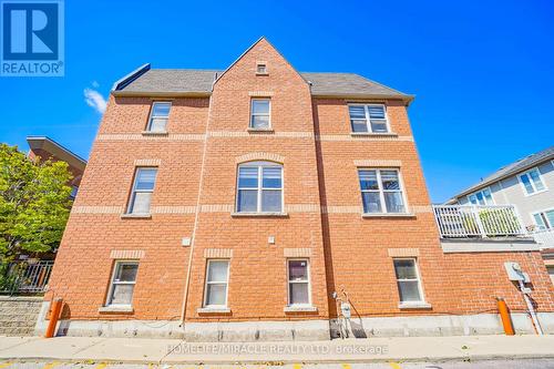 1 Corner Lane, Toronto (Bendale), ON - Outdoor With Exterior