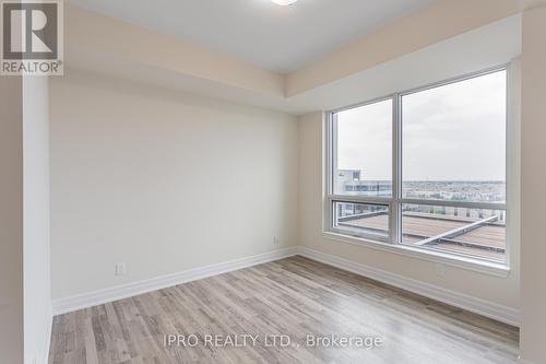 809 - 9075 Jane Street, Vaughan, ON - Indoor Photo Showing Other Room