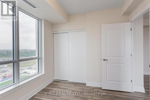 809 - 9075 Jane Street, Vaughan, ON - Indoor Photo Showing Other Room