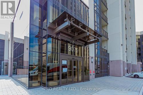 809 - 9075 Jane Street, Vaughan, ON - Outdoor