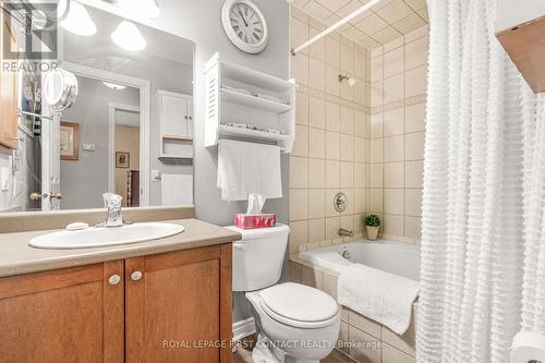 112 Crompton Drive, Barrie (Little Lake), ON - Indoor Photo Showing Bathroom