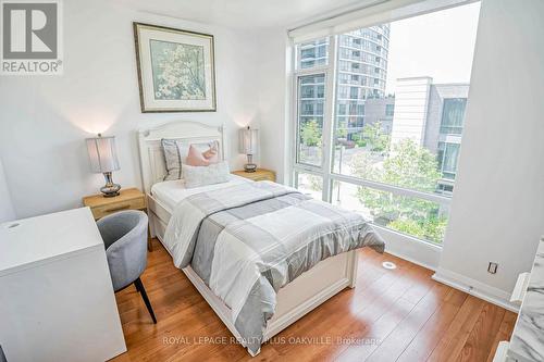 28 - 19 Valhalla Inn Road, Toronto (Islington-City Centre West), ON - Indoor Photo Showing Bedroom