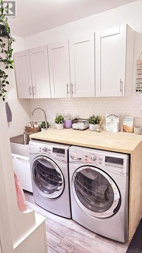 64 Banington Cres Crescent, Brampton (Snelgrove), ON - Indoor Photo Showing Laundry Room