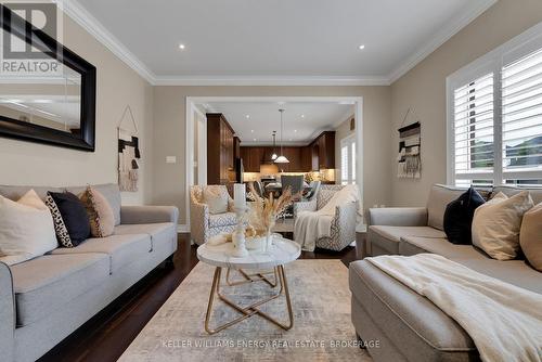 1828 Badgley Court, Oshawa (Taunton), ON - Indoor Photo Showing Living Room