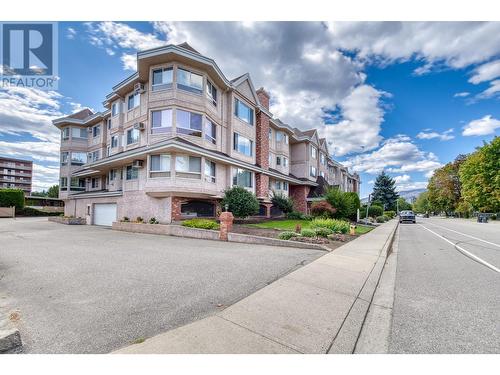 945 Lawrence Avenue Unit# 104, Kelowna, BC - Outdoor With Facade