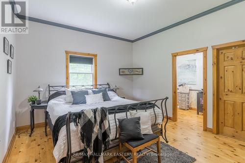 3404 Base Line, Otonabee-South Monaghan, ON - Indoor Photo Showing Bedroom