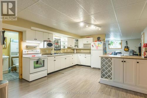 3404 Base Line, Otonabee-South Monaghan, ON - Indoor Photo Showing Kitchen