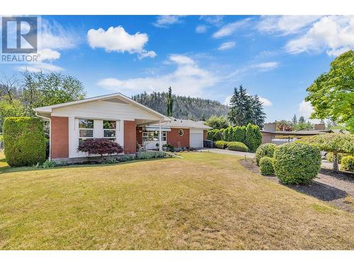 986 Nassau Crescent, Kelowna, BC - Outdoor