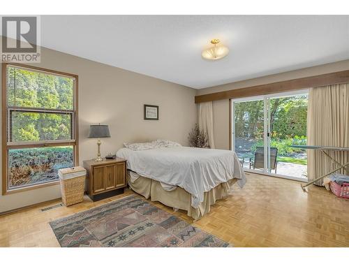 986 Nassau Crescent, Kelowna, BC - Indoor Photo Showing Bedroom