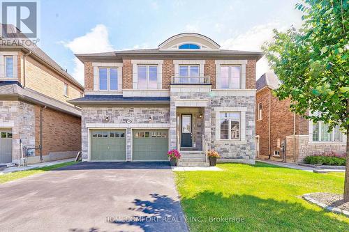 99 Mitchell Place, Newmarket, ON - Outdoor With Facade