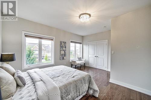 99 Mitchell Place, Newmarket, ON - Indoor Photo Showing Bedroom